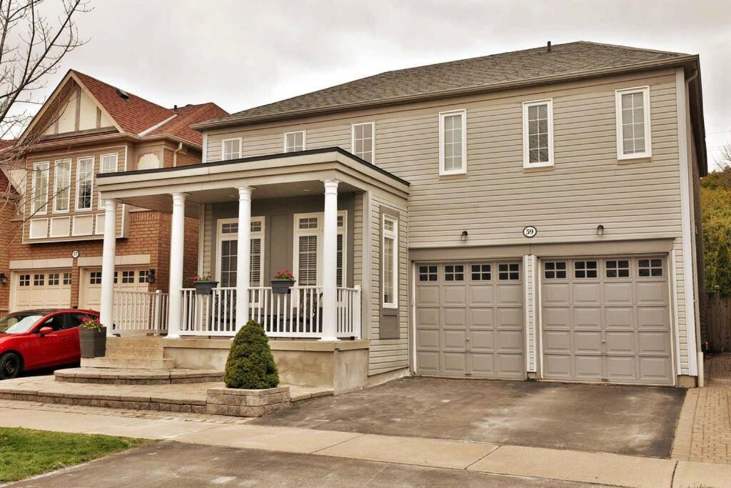 Finished 2 Bedroom Apartment In An Upscale Area Of Ajax Extérieur photo